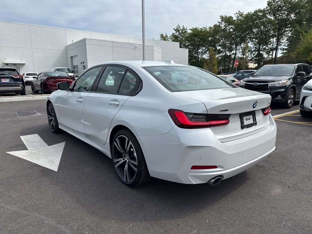 Thumbnail: 2023 BMW 3 Series - 5