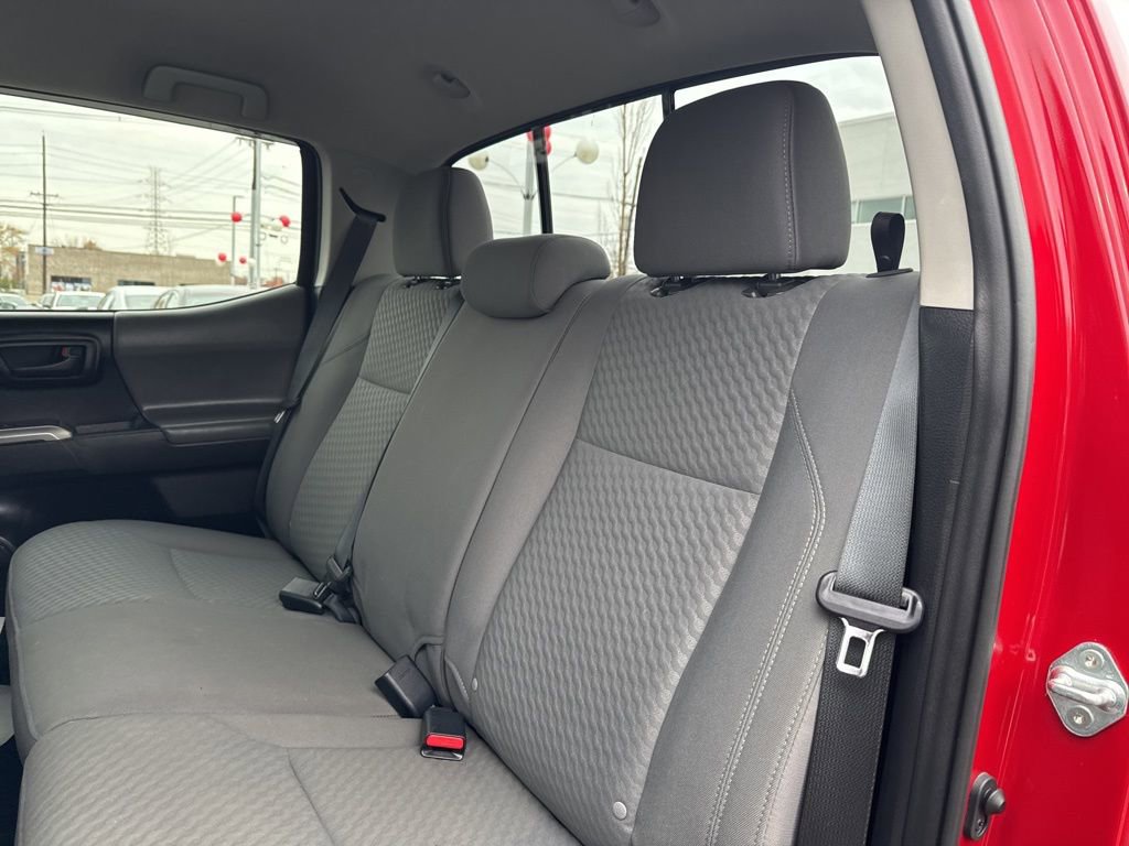 Thumbnail: 2021 Toyota Tacoma - 21