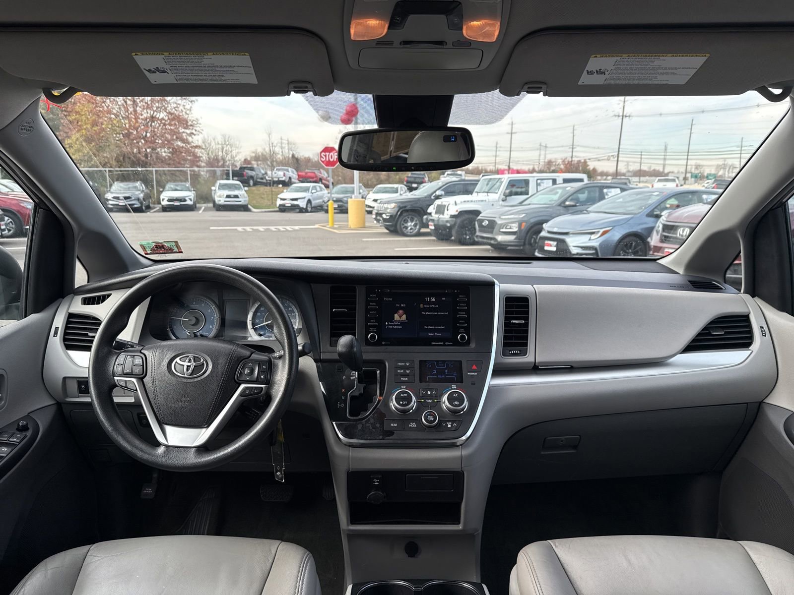 Thumbnail: 2018 Toyota Sienna - 27