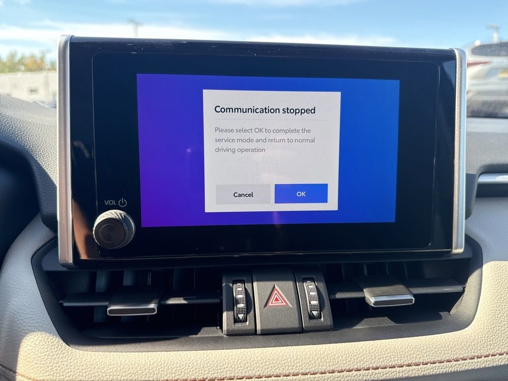 Thumbnail: 2025 Toyota RAV4 - 18