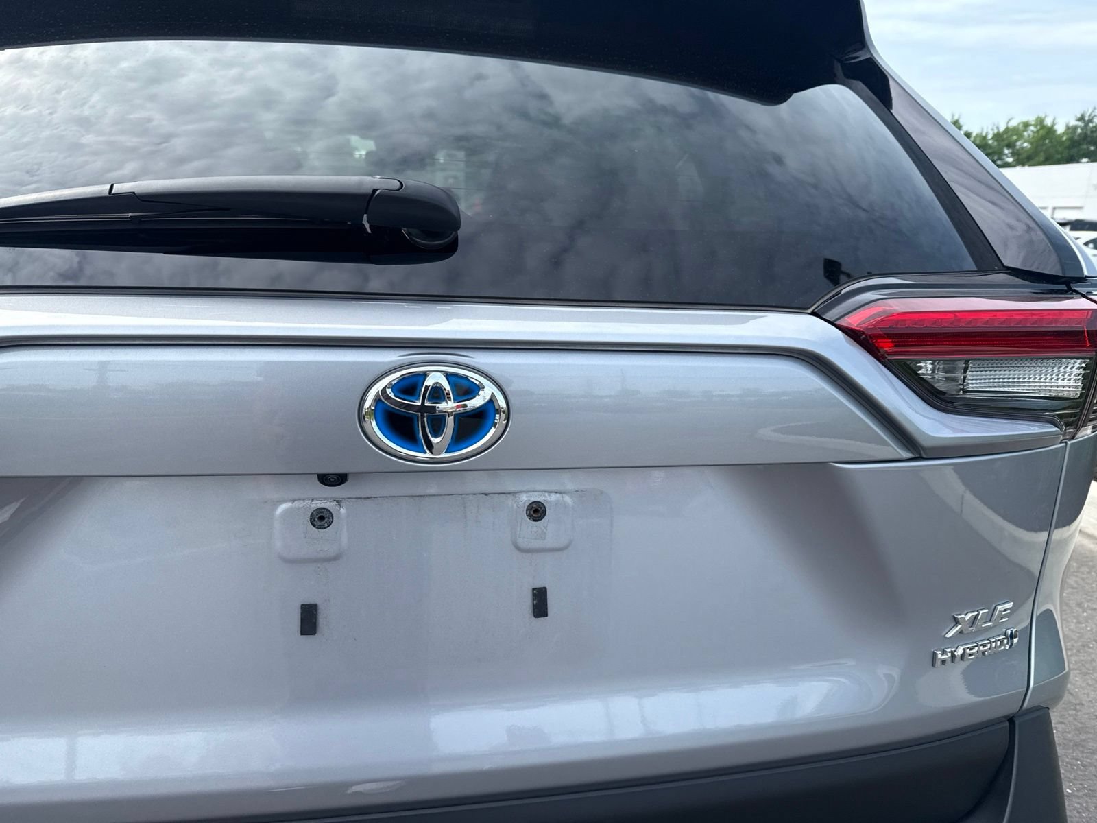 Thumbnail: 2023 Toyota RAV4 - 15