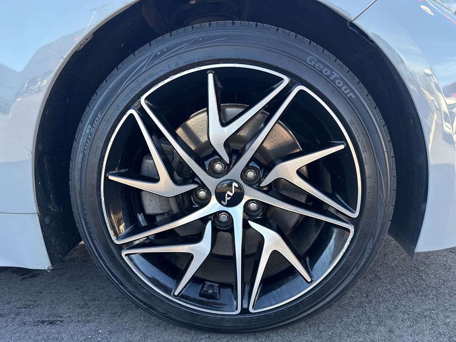 Thumbnail: 2022 Kia Stinger - 15