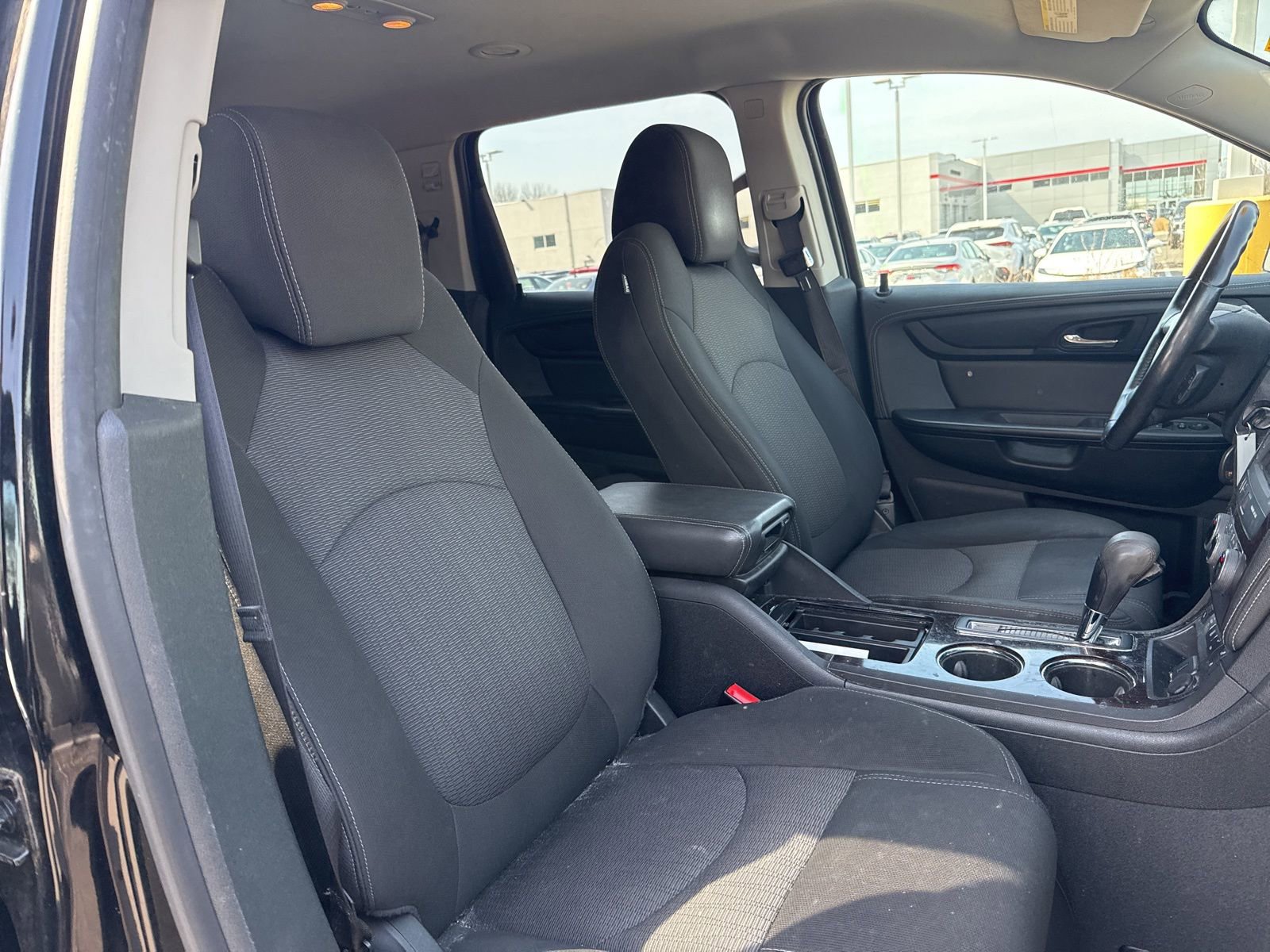 Thumbnail: 2017 Chevrolet Traverse - 22