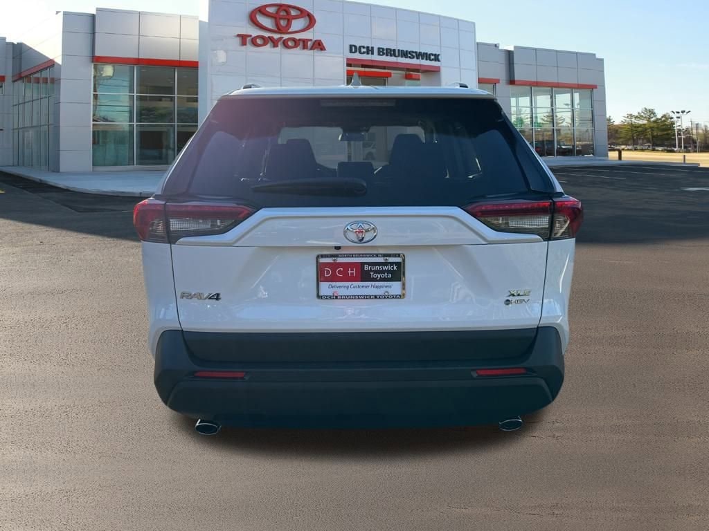 Thumbnail: 2025 Toyota RAV4 - 6