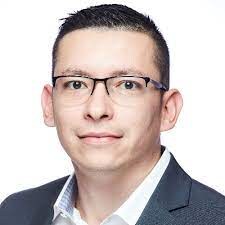 Staff member Ruben Arcila from ID_88da52