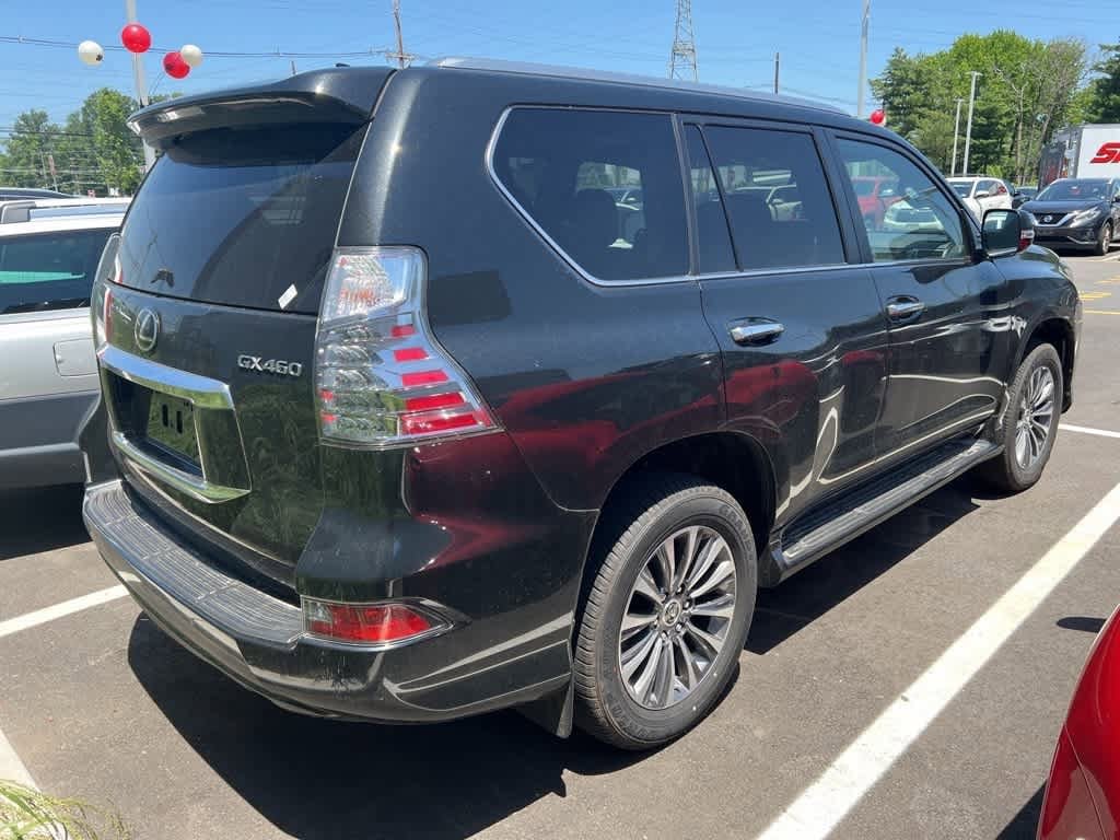 Thumbnail: 2022 Lexus GX - 3