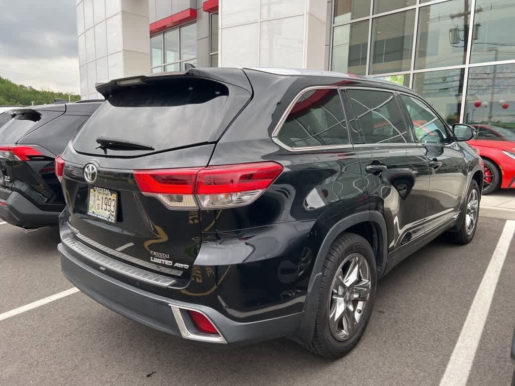 Thumbnail: 2019 Toyota Highlander - 3