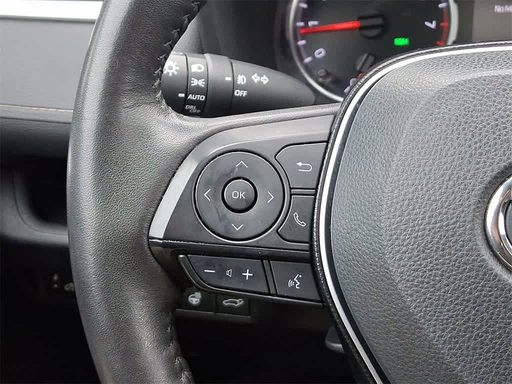 2021 Toyota RAV4 XLE Premium 27