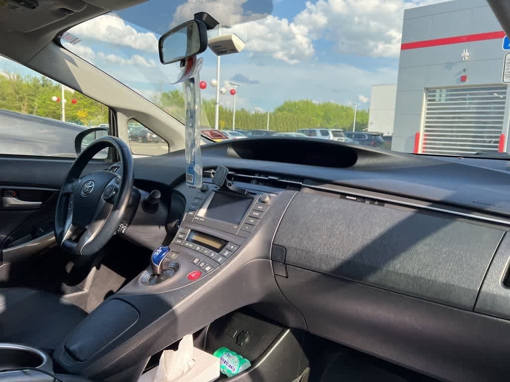 2013 Toyota Prius Three 14