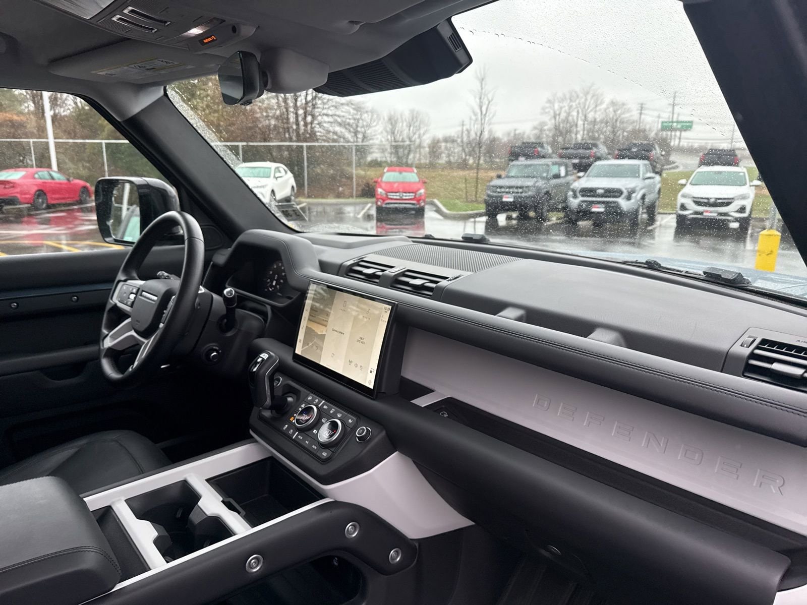 Thumbnail: 2025 Land Rover Defender - 22