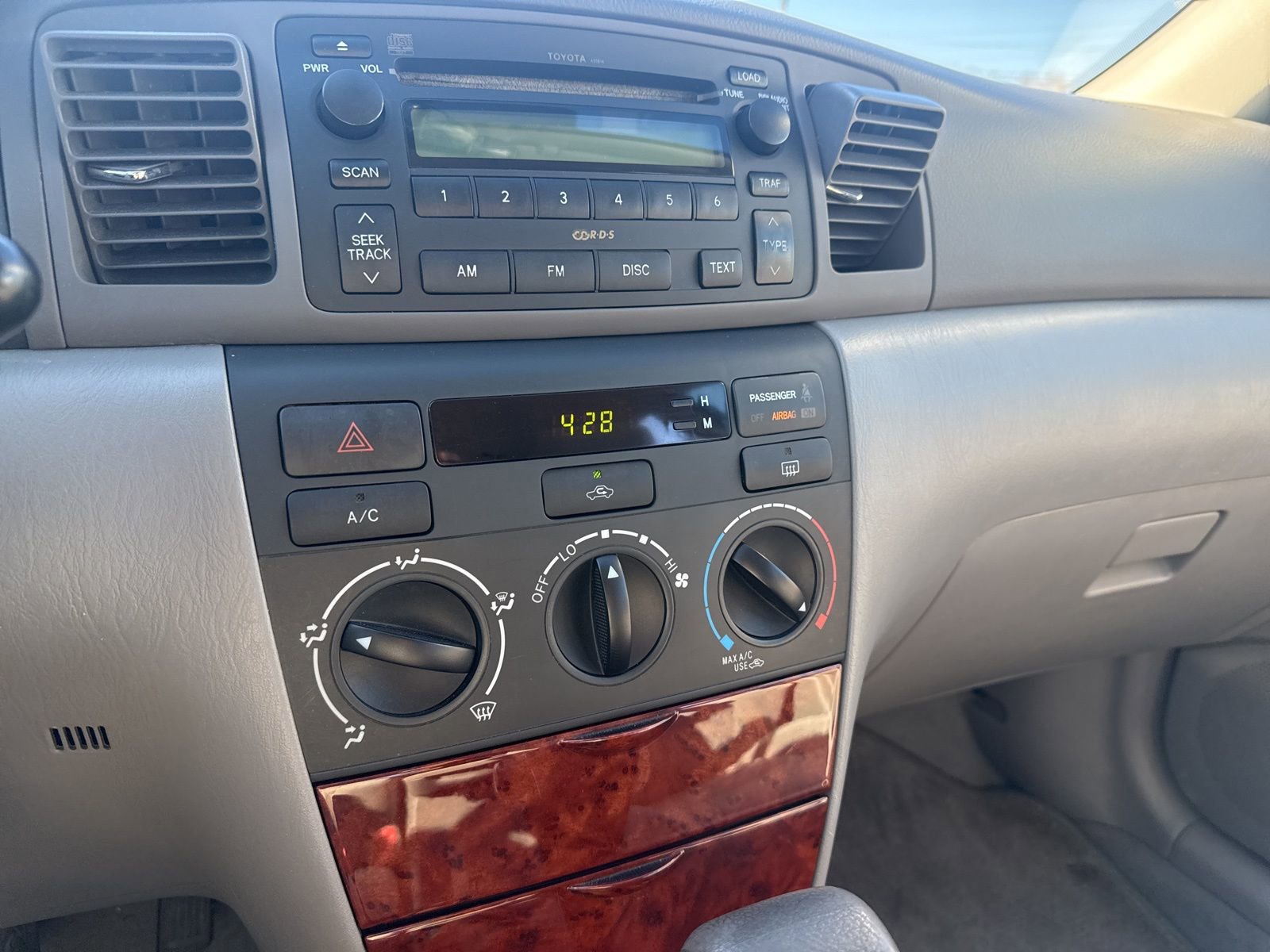 Thumbnail: 2006 Toyota Corolla - 25