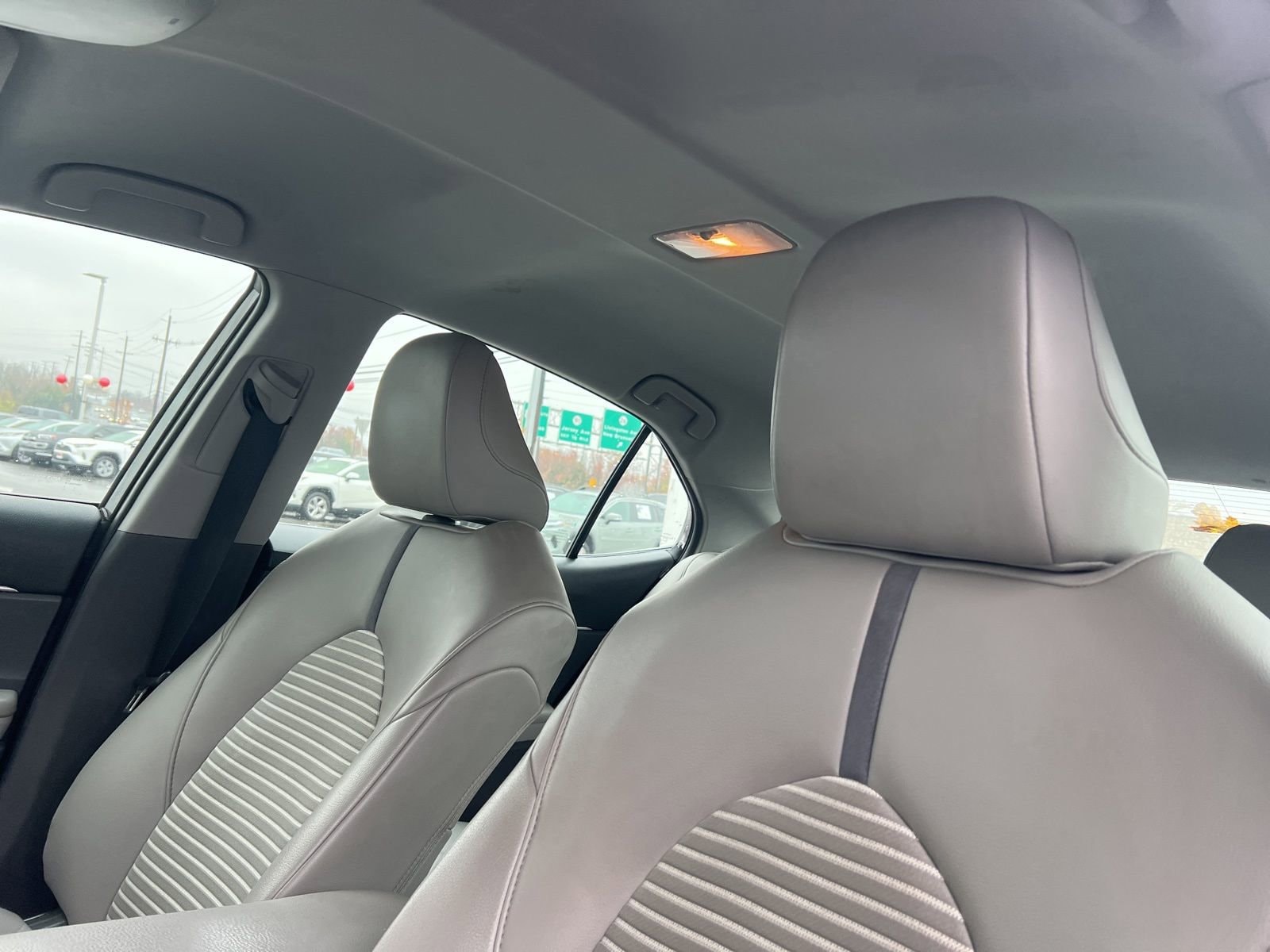 Thumbnail: 2021 Toyota Camry - 13