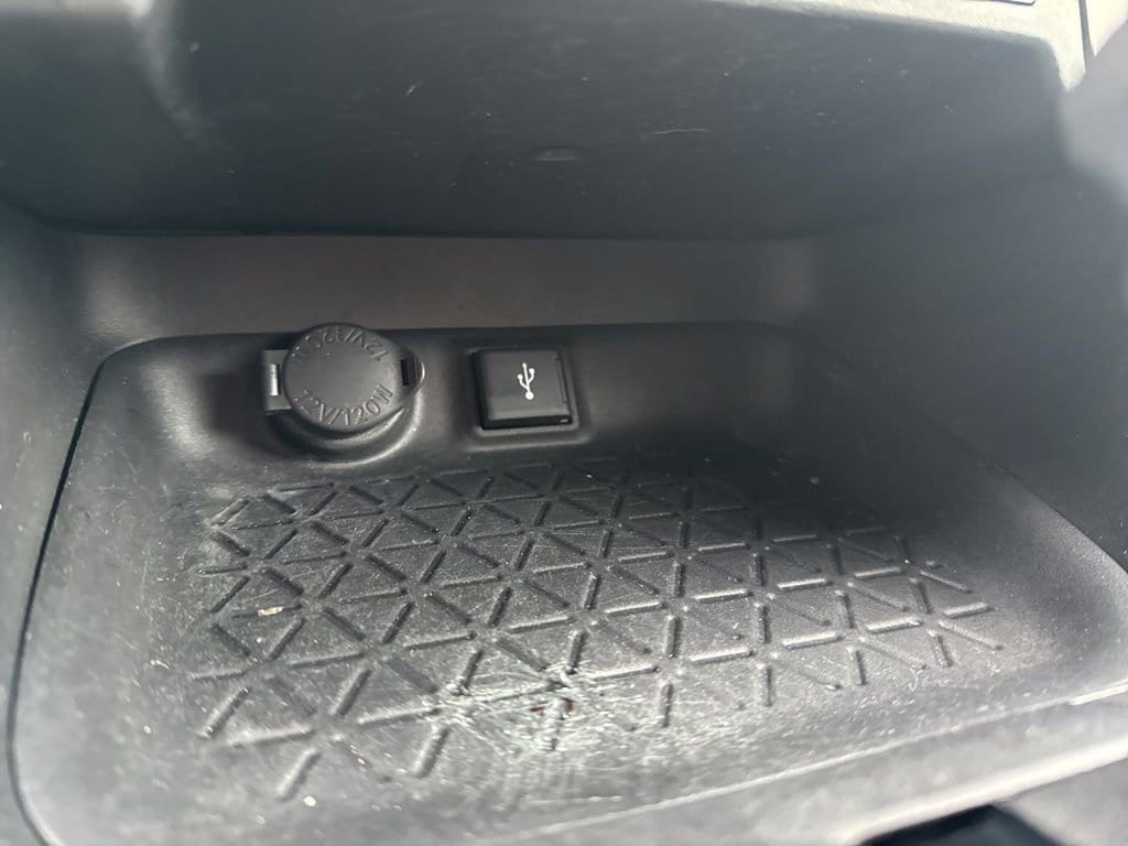 Thumbnail: 2022 Toyota RAV4 - 27