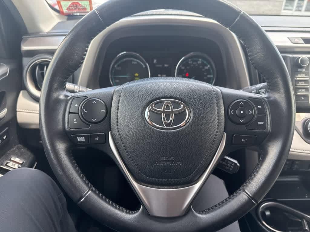Thumbnail: 2016 Toyota RAV4 - 20