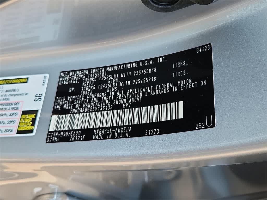 2025 Toyota Corolla Cross XLE 15