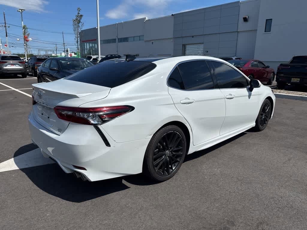 Thumbnail: 2022 Toyota Camry - 3