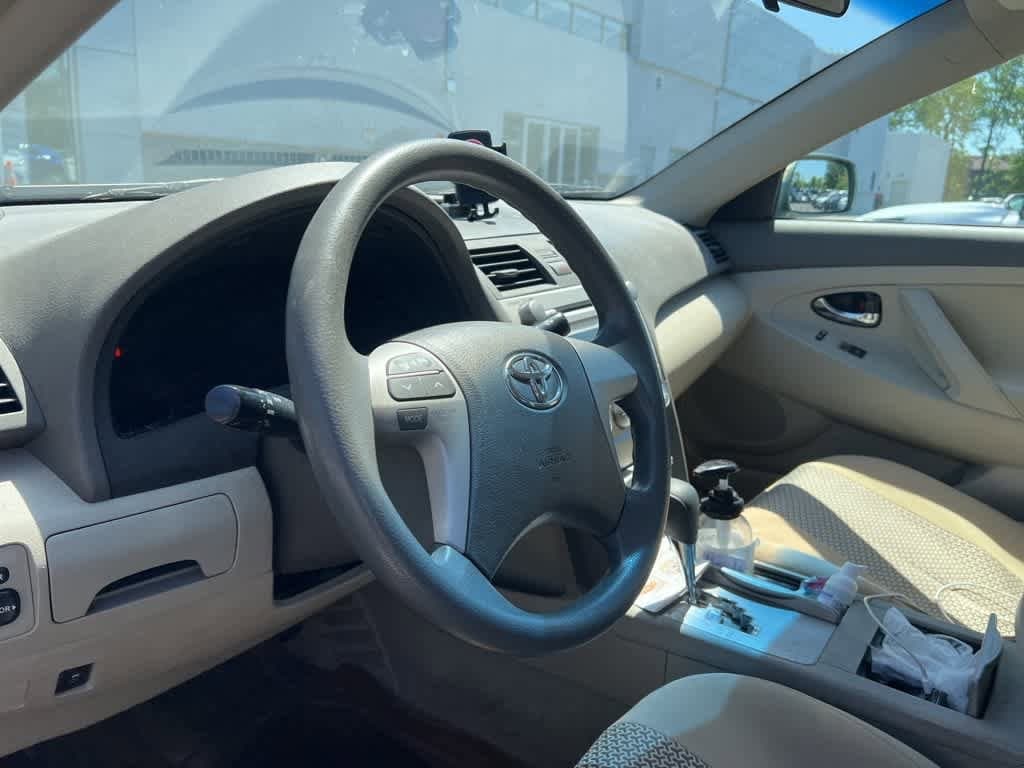 2011 Toyota Camry LE 4