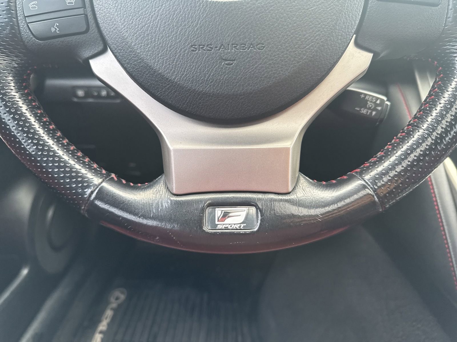 Thumbnail: 2016 Lexus IS - 29
