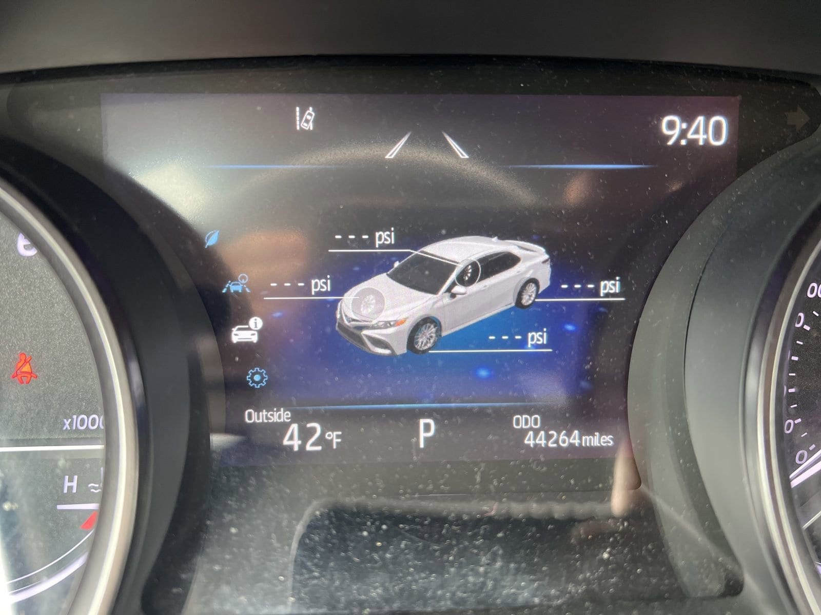 Thumbnail: 2021 Toyota Camry - 22