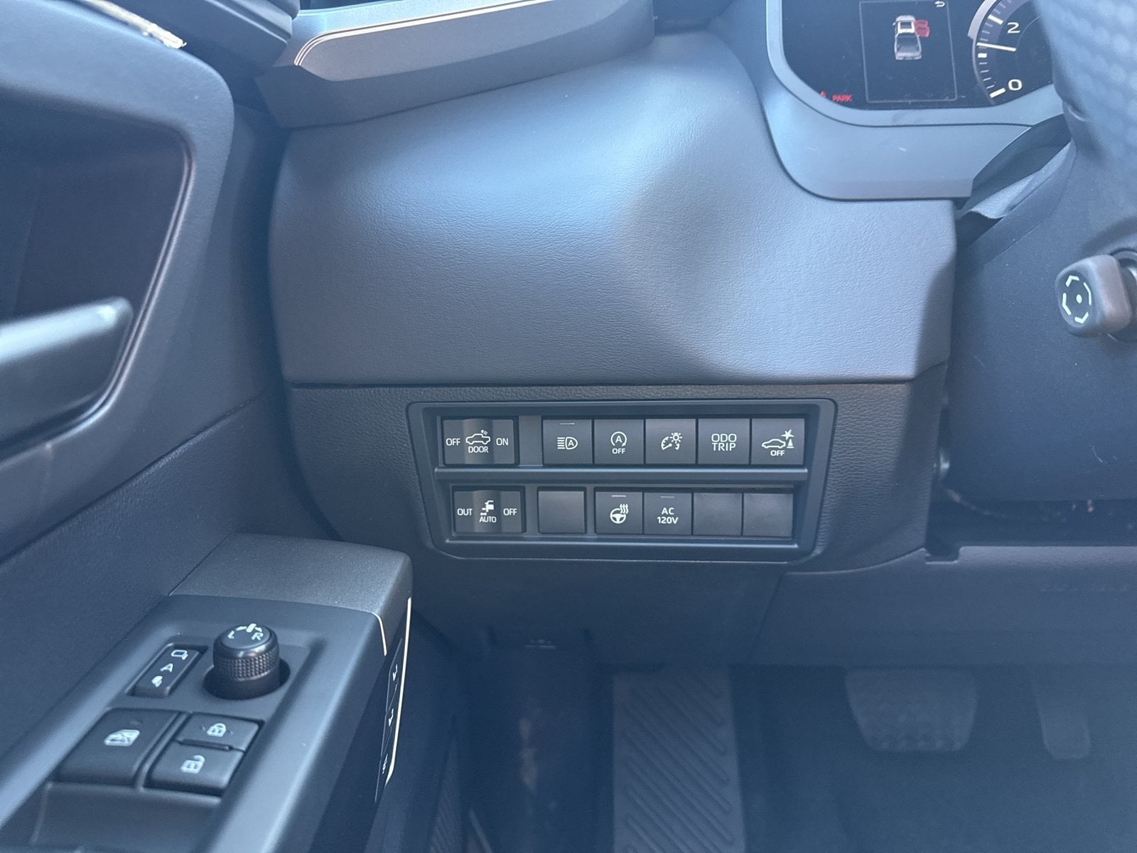 2026 Toyota Tundra Platinum - Photo 25