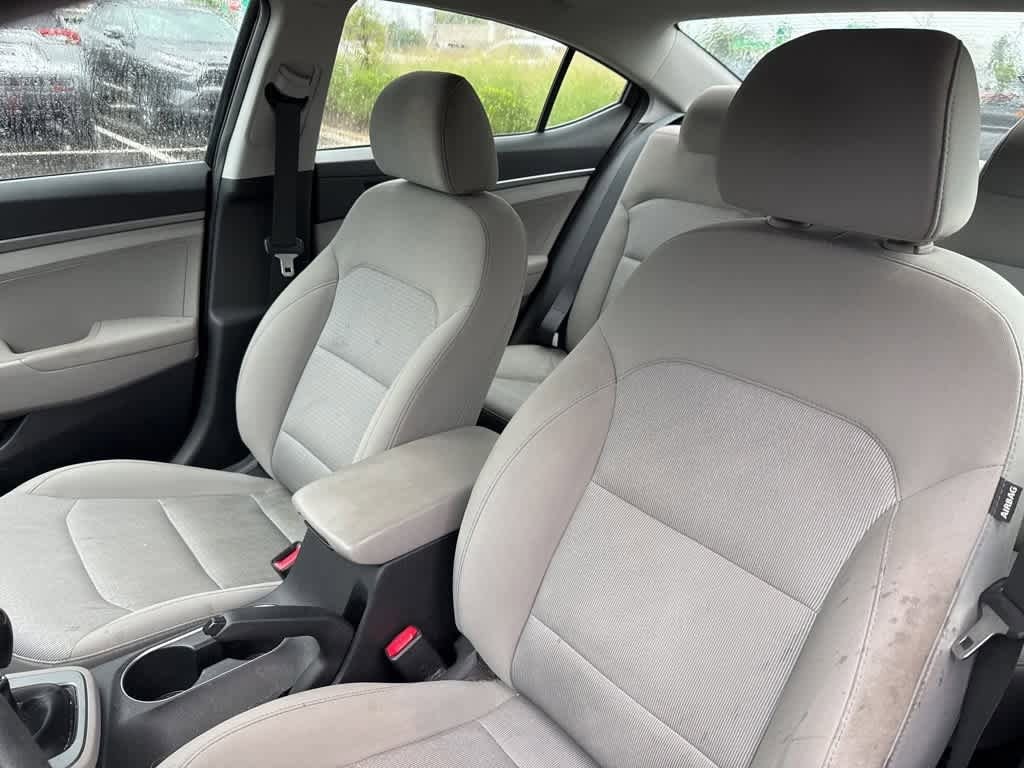 Thumbnail: 2017 Hyundai Elantra - 15