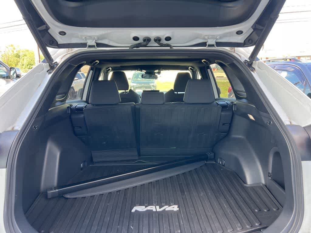 Thumbnail: 2023 Toyota RAV4 - 25