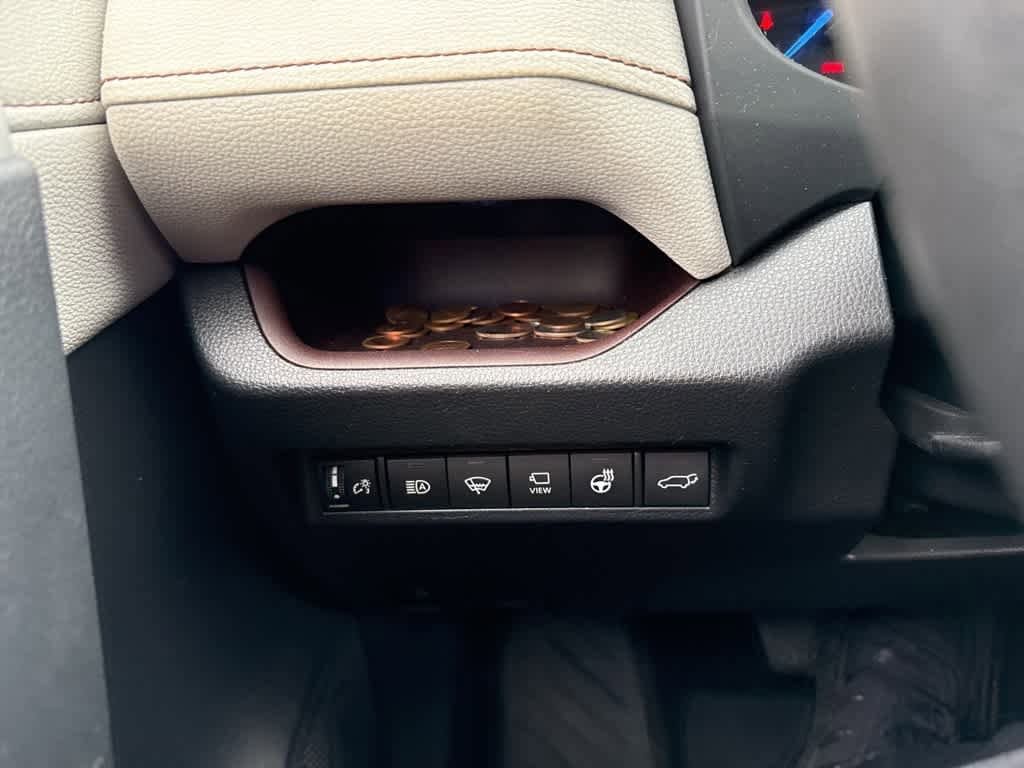 Thumbnail: 2019 Toyota RAV4 - 28