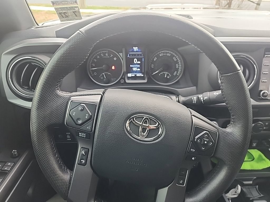 Thumbnail: 2022 Toyota Tacoma - 17