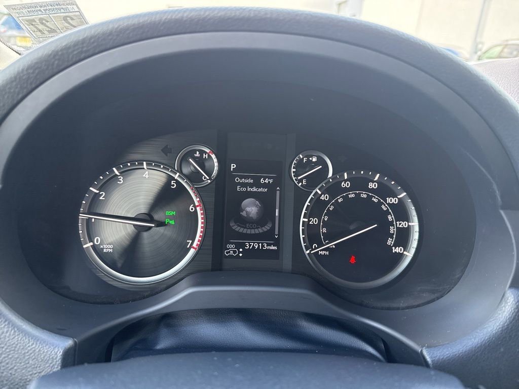 Thumbnail: 2022 Lexus GX - 34