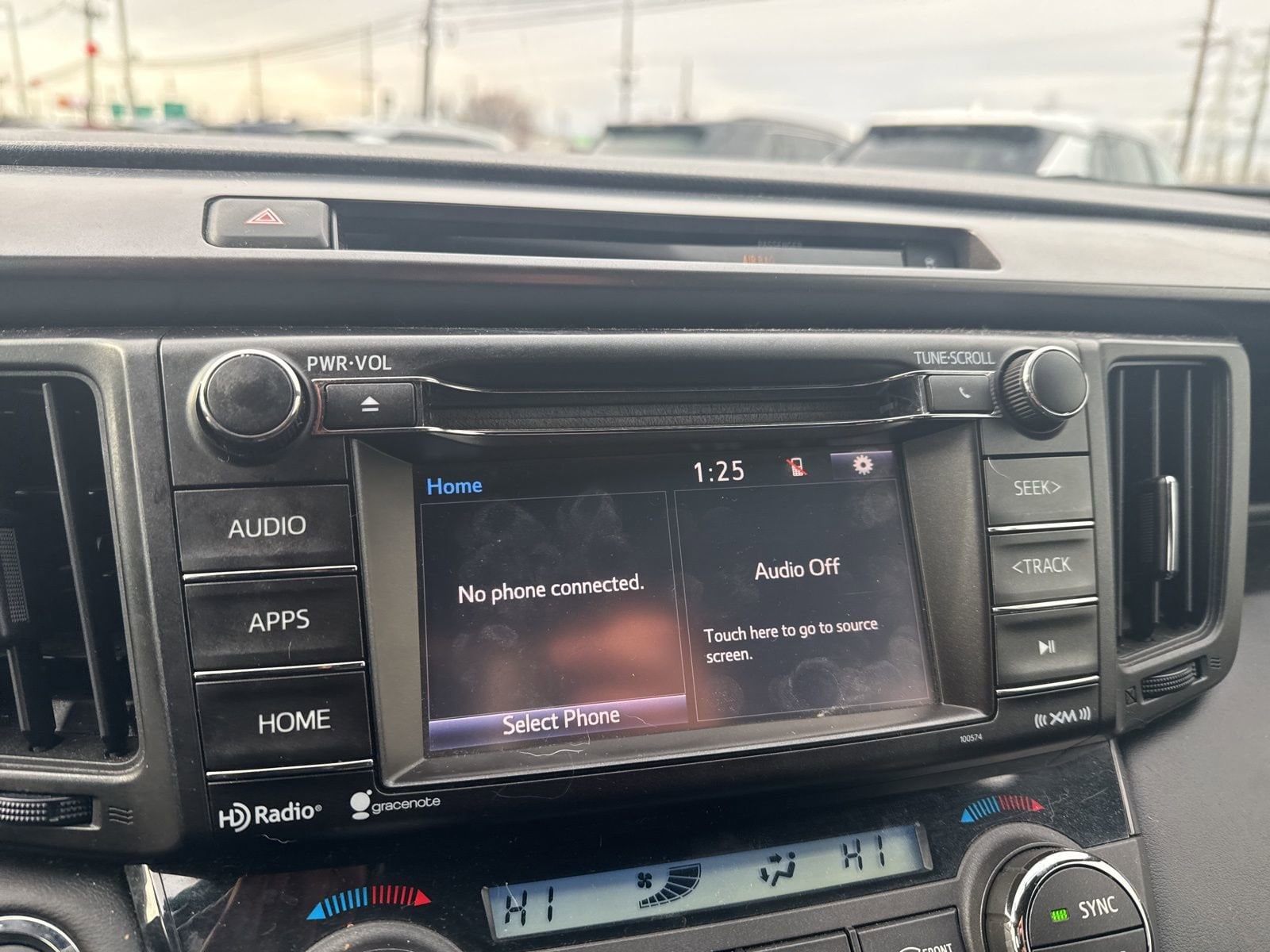 Thumbnail: 2016 Toyota RAV4 - 25