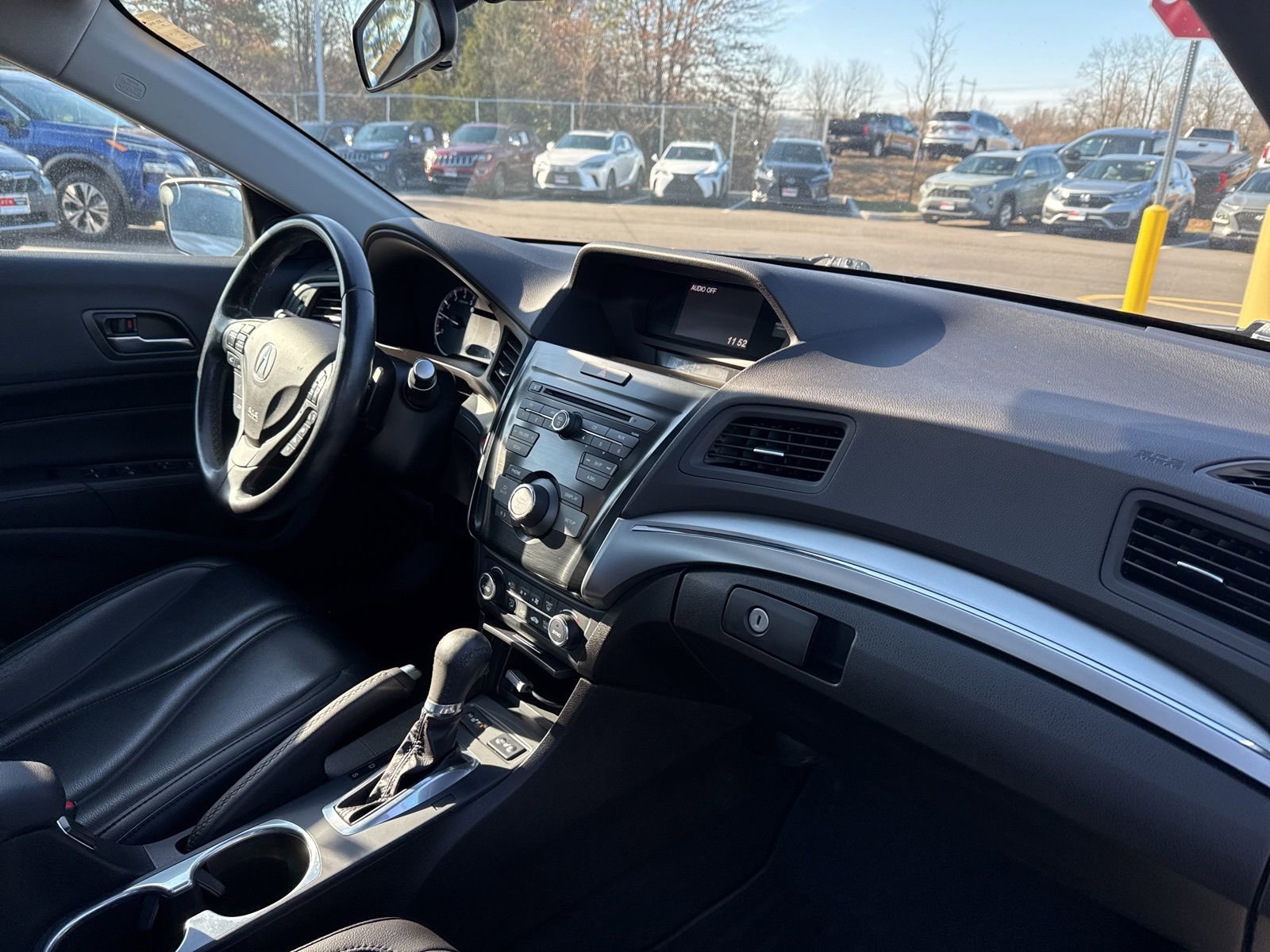 Thumbnail: 2022 Acura ILX - 18