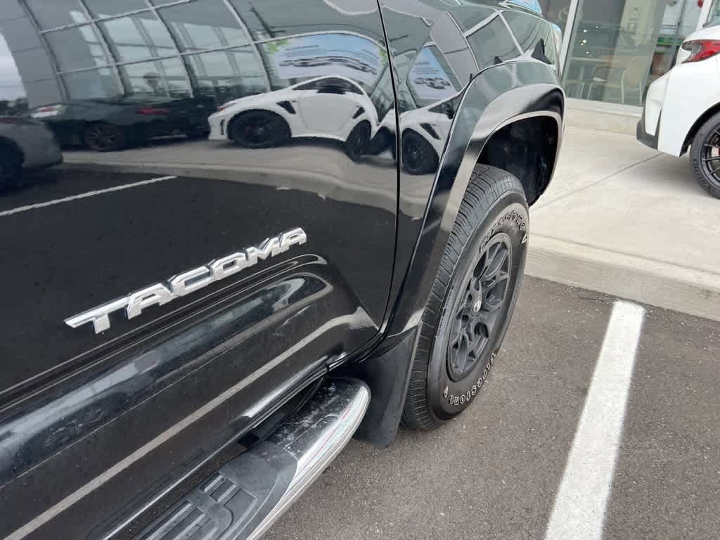 Thumbnail: 2022 Toyota Tacoma - 21