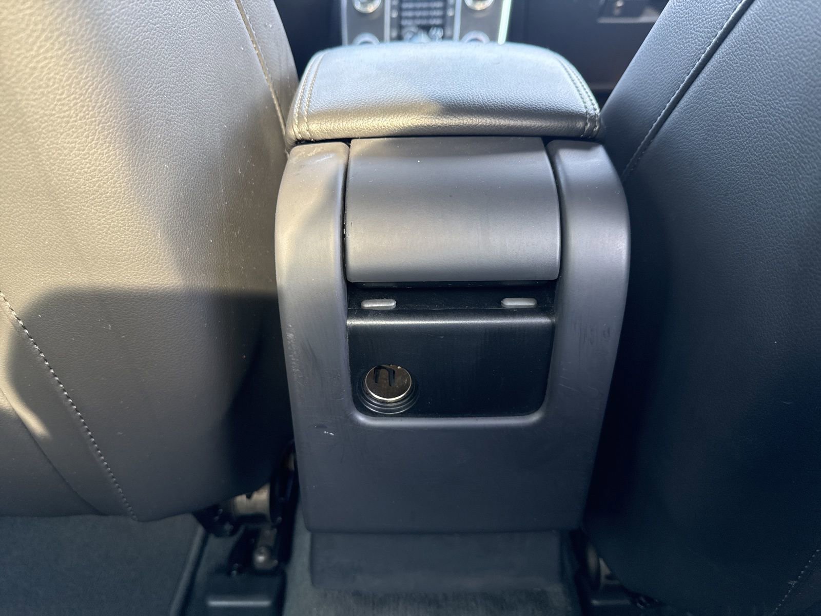 Thumbnail: 2016 Volvo S60 - 31