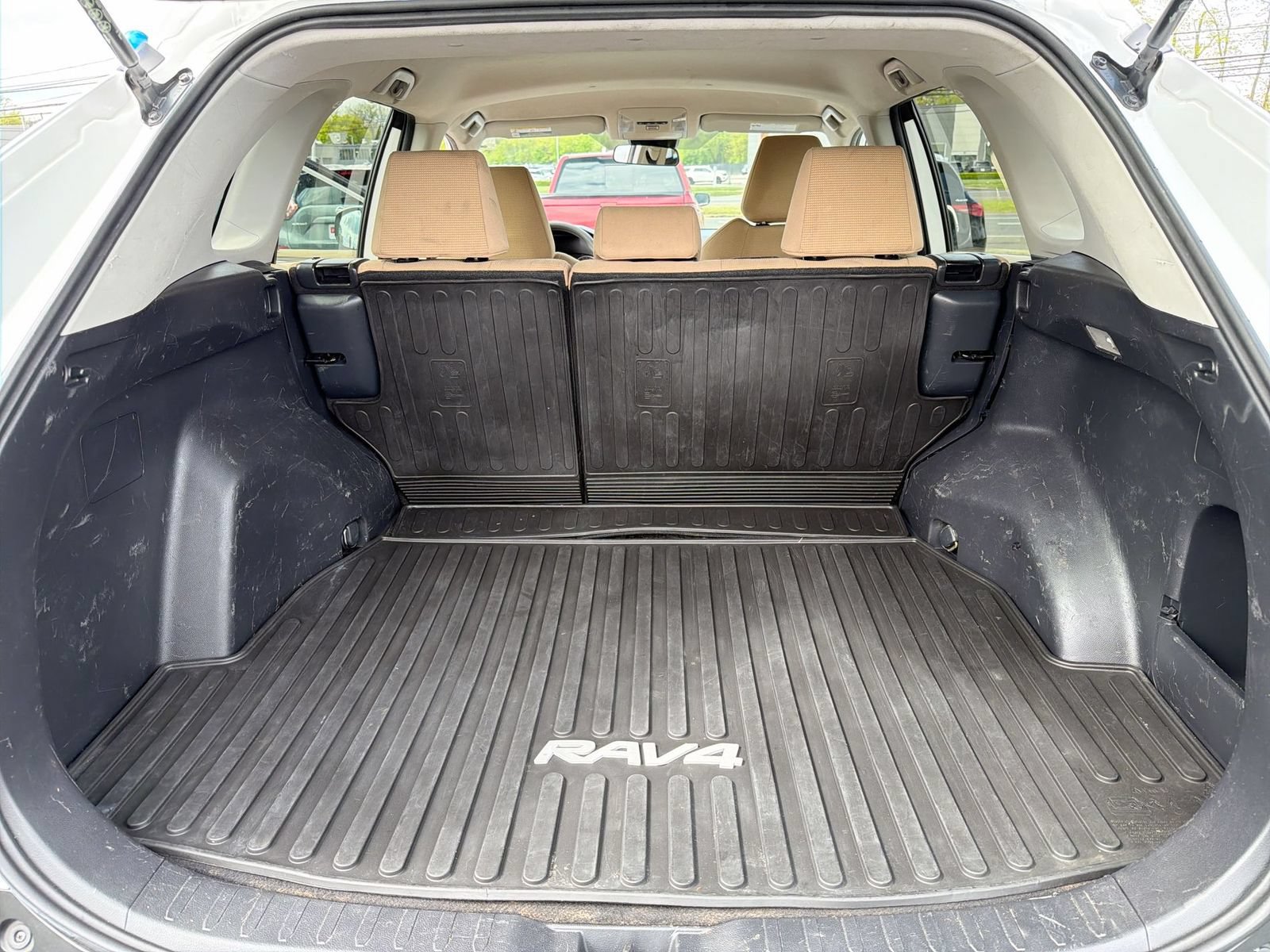 Thumbnail: 2019 Toyota RAV4 - 38