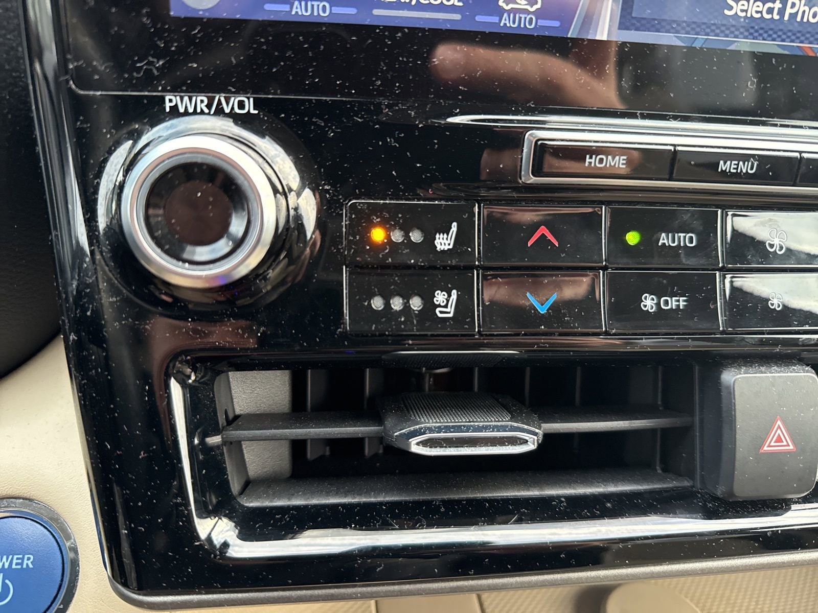 Thumbnail: 2022 Toyota Highlander - 19