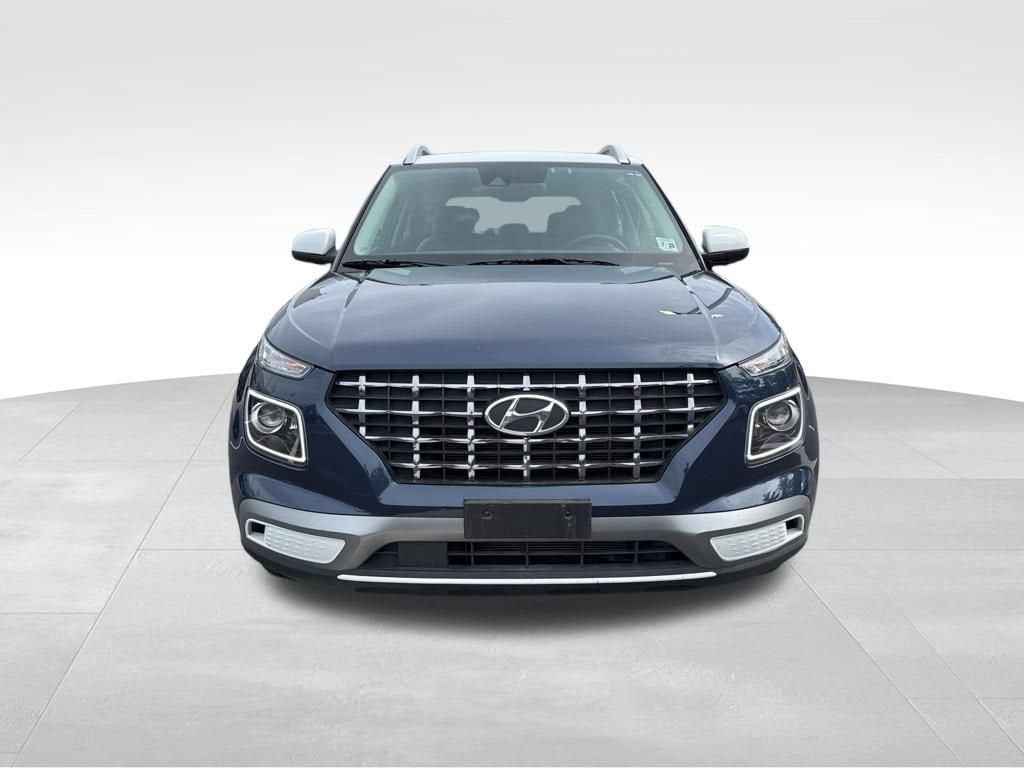 Thumbnail: 2021 Hyundai Venue - 6