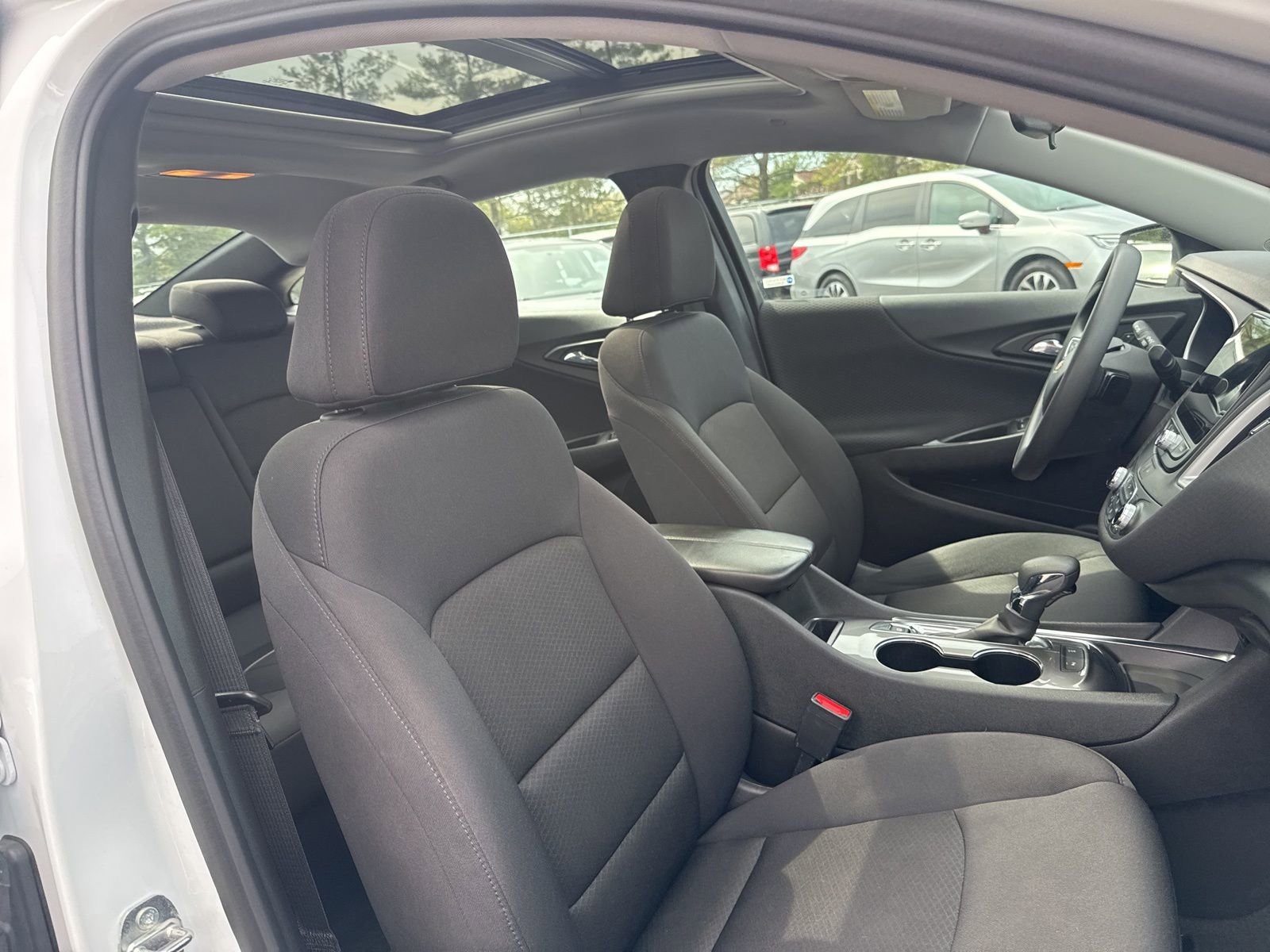 Thumbnail: 2023 Chevrolet Malibu - 24