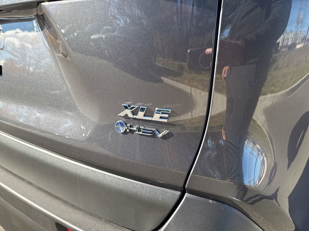 Thumbnail: 2025 Toyota RAV4 - 9