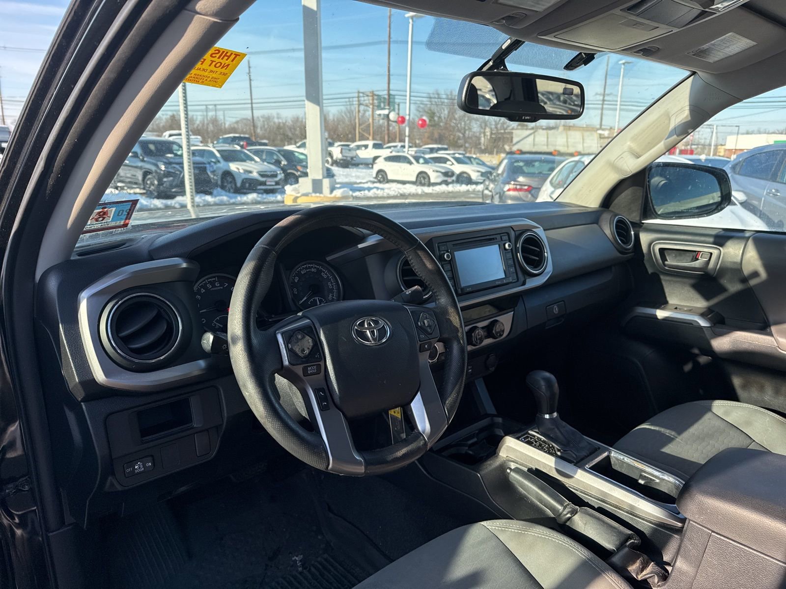 Thumbnail: 2017 Toyota Tacoma - 5