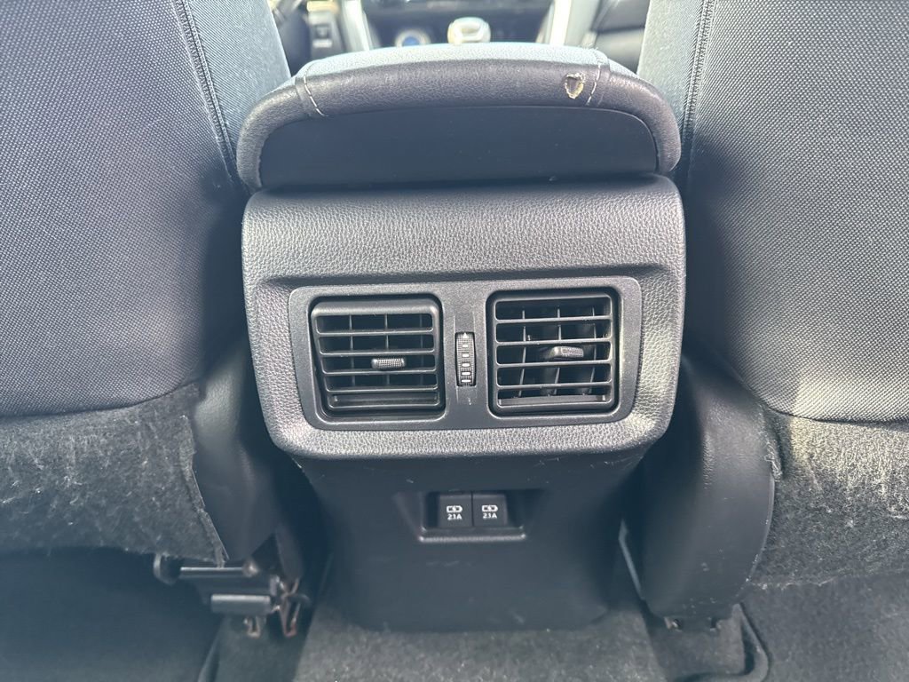 Thumbnail: 2021 Toyota Venza - 32