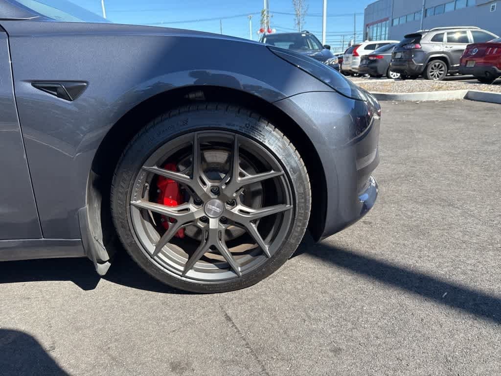 Thumbnail: 2023 Tesla Model 3 - 14