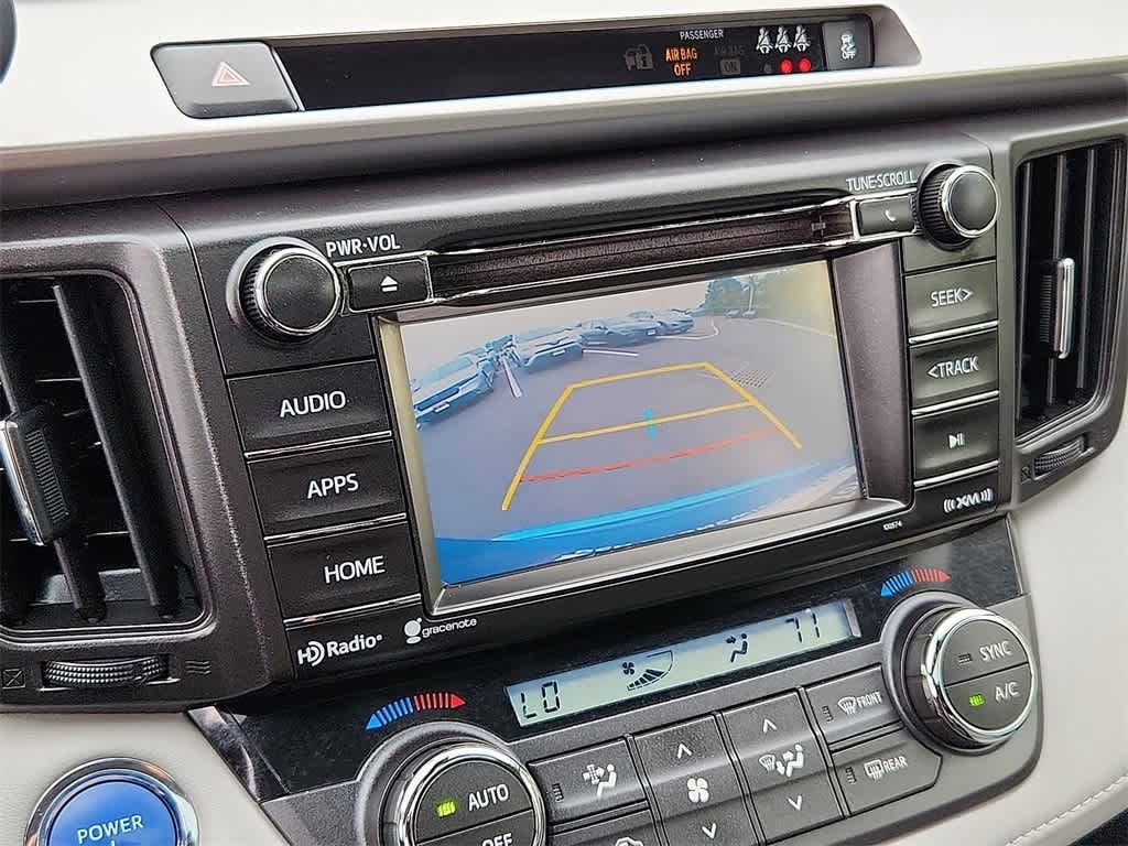 Thumbnail: 2017 Toyota RAV4 - 23