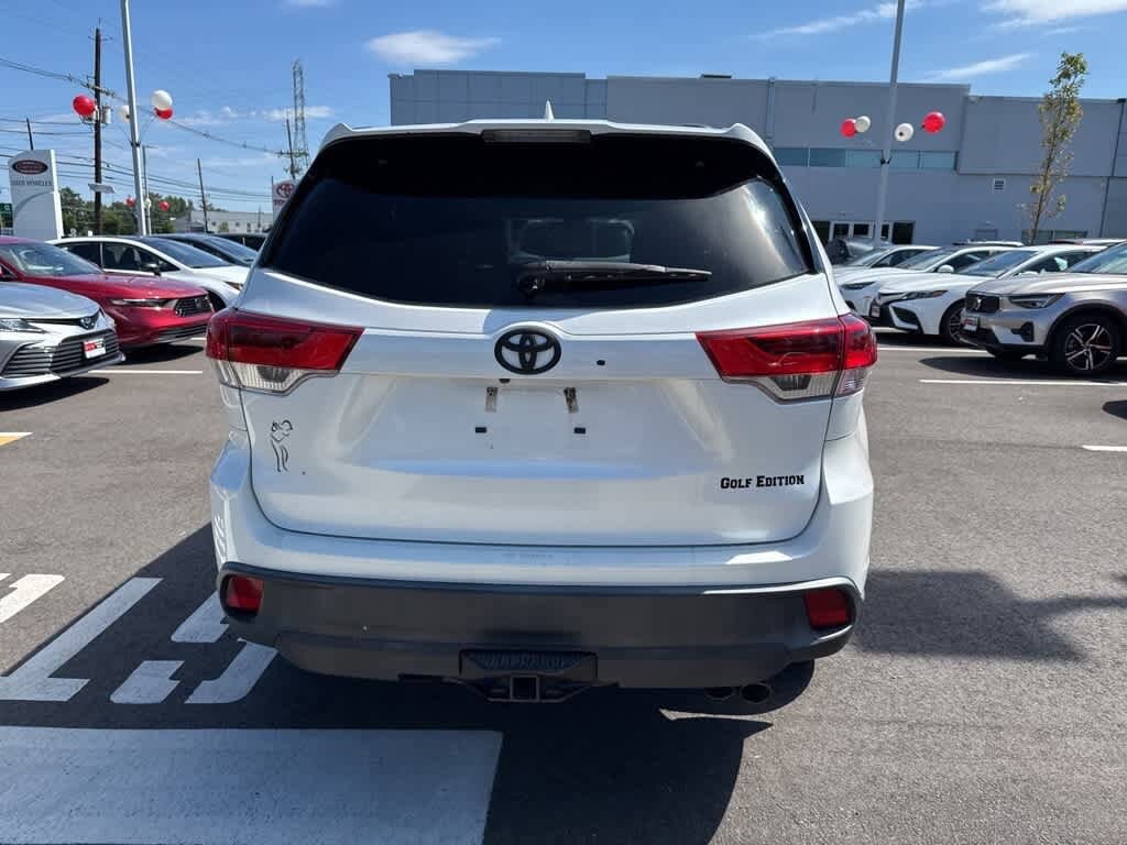 Thumbnail: 2019 Toyota Highlander - 6
