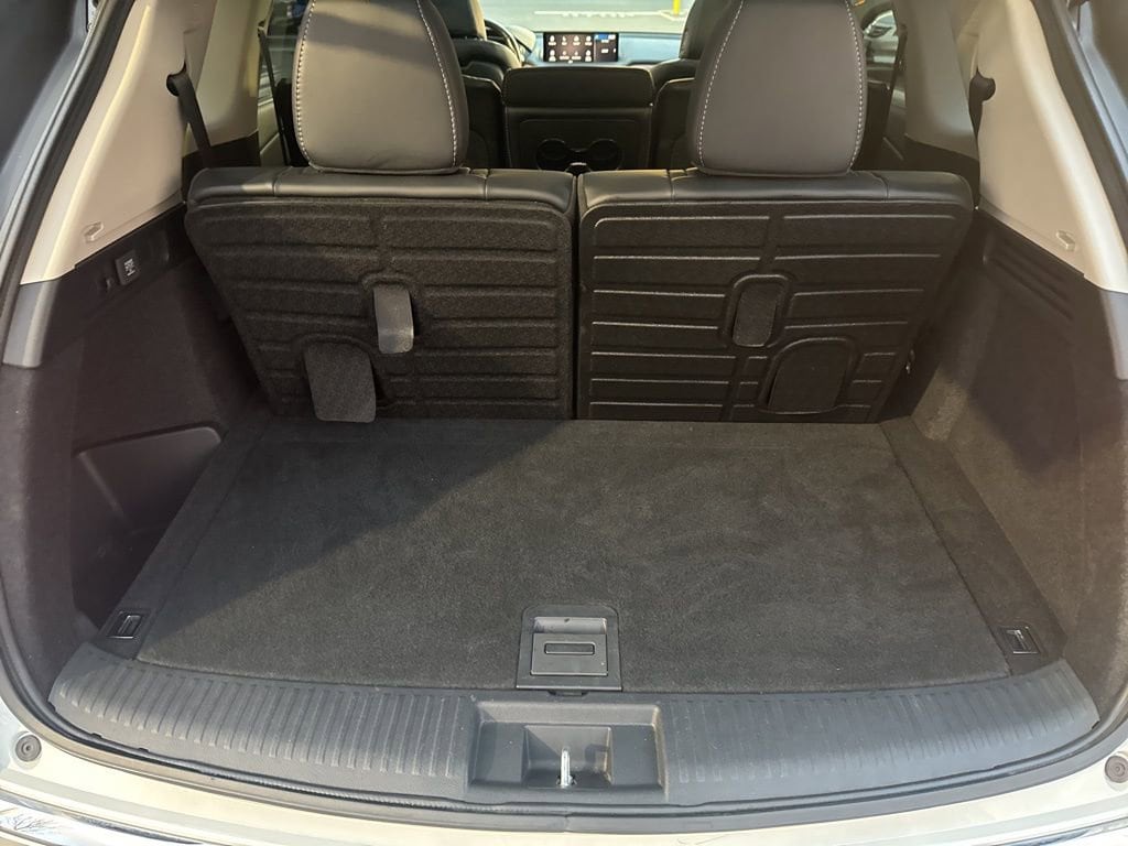 Thumbnail: 2022 Acura MDX - 17