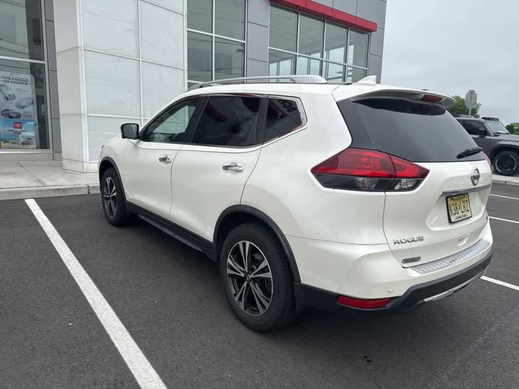 2019 Nissan Rogue SV 4