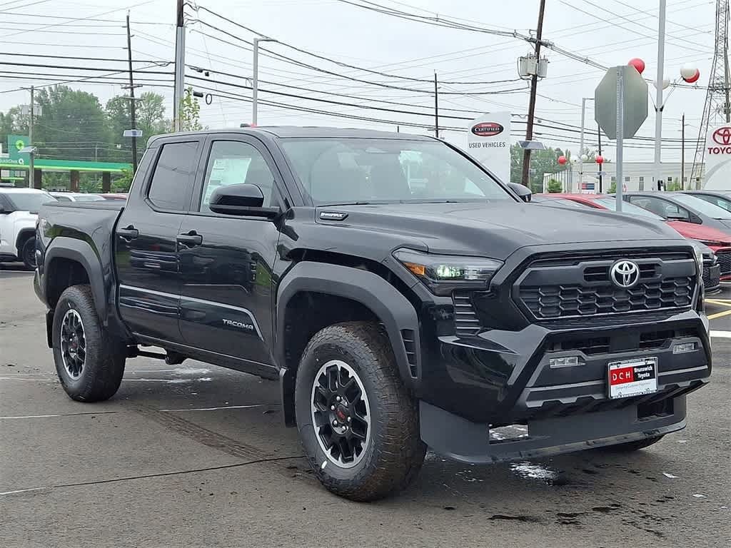 Thumbnail: 2025 Toyota Tacoma - 3