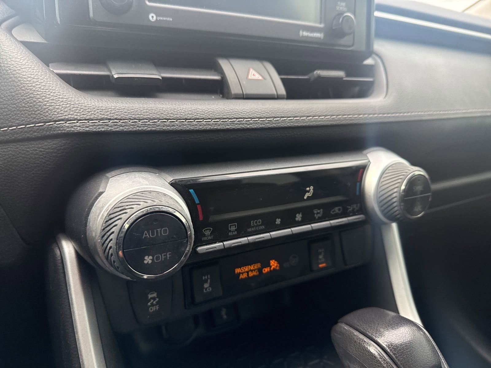 Thumbnail: 2022 Toyota RAV4 - 27