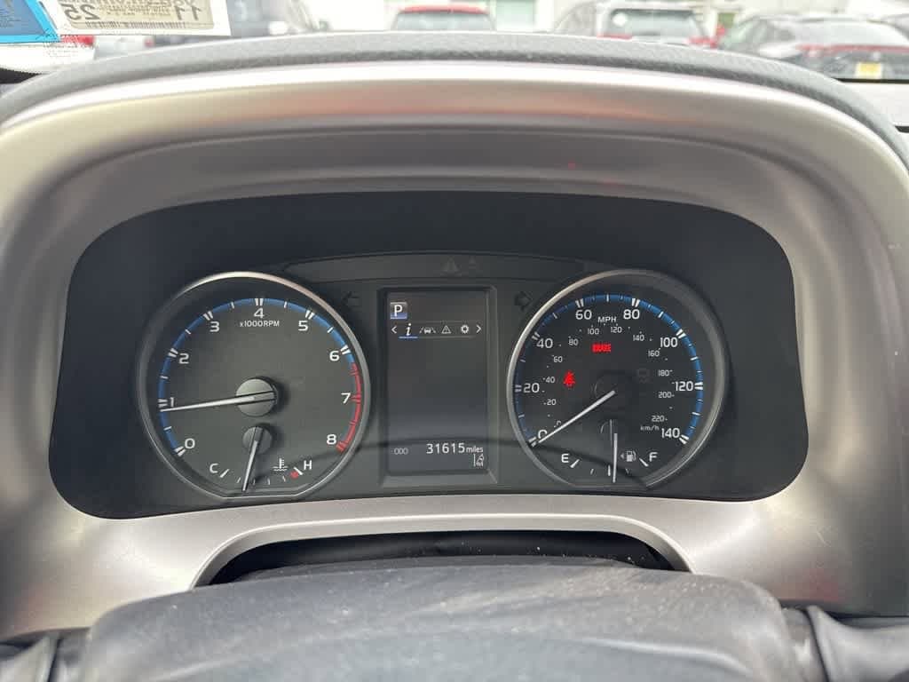 Thumbnail: 2018 Toyota RAV4 - 27