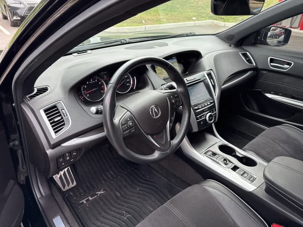 Thumbnail: 2018 Acura TLX - 16