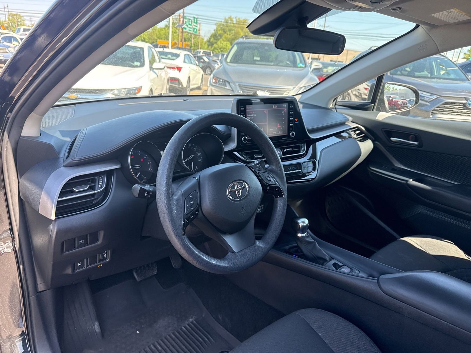 Thumbnail: 2021 Toyota C-HR - 17